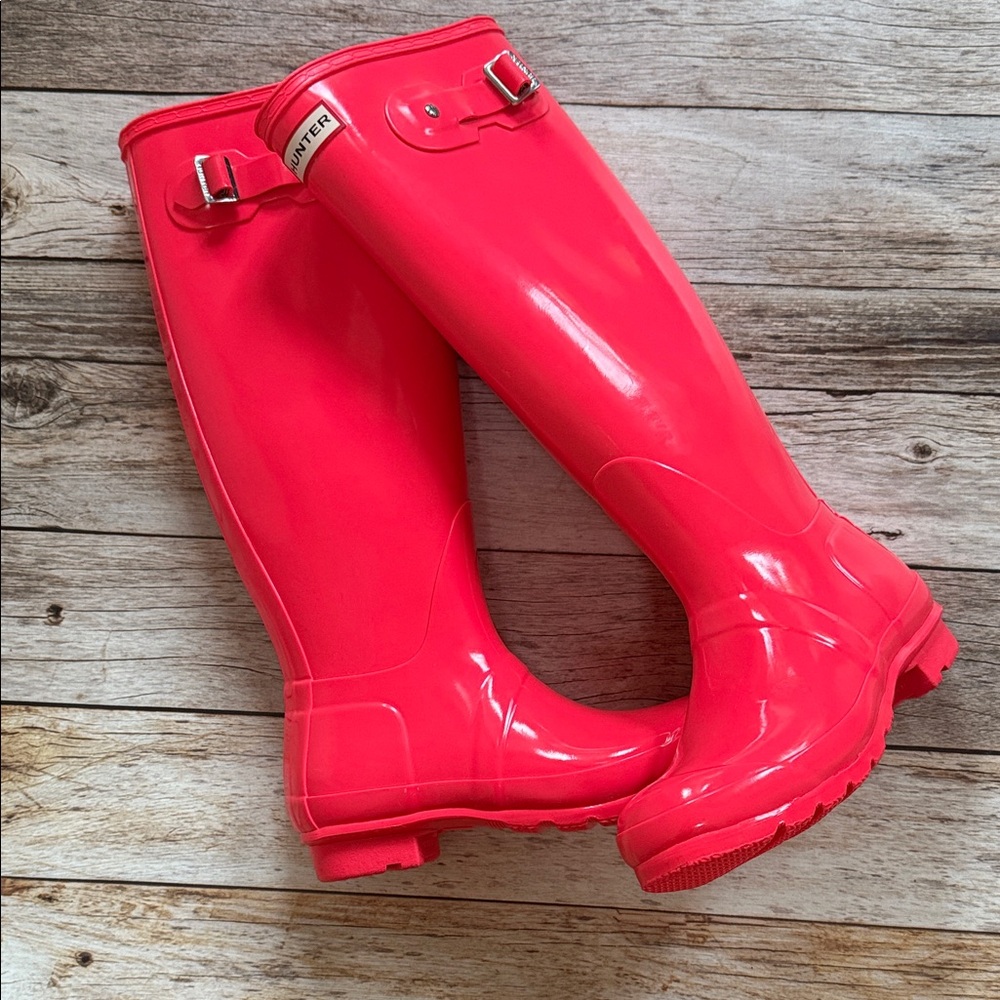 Hunter Original Tall Hot Pink Glossy Rain Boots - Size 8 LIKE NEW